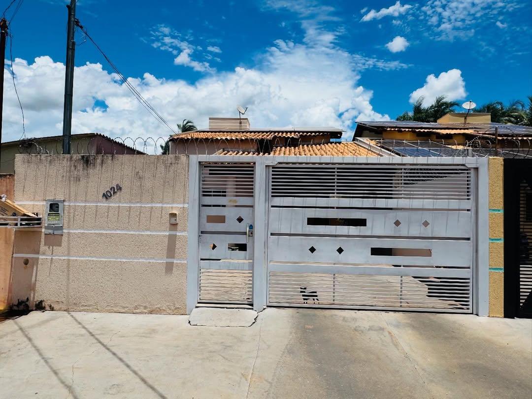 Casa R. José Gonçalves de Oliveira