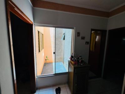 Casa R. José Gonçalves de Oliveira - 7