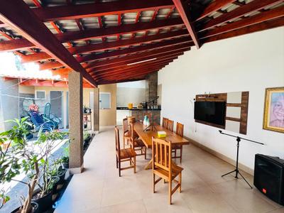 Casa R. José Gonçalves de Oliveira - 11