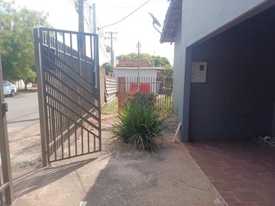 Rua Bruno Mariano de Faria, em frente ao Rotary - 3
