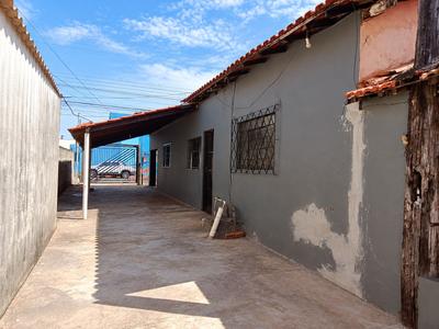 Rua Bruno Mariano de Faria, em frente ao Rotary - 4